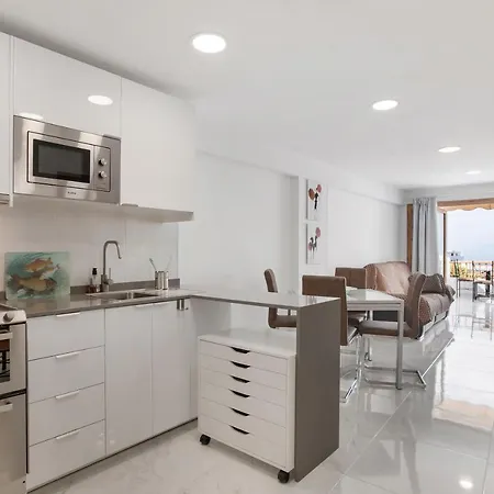 Geranios 407 דירה